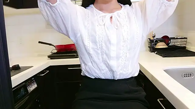 Snapshot of sayaka_xo chatting on June 2, 2026, 12:10 am sayaka xo online show from June 2, 2026, 12:10 am