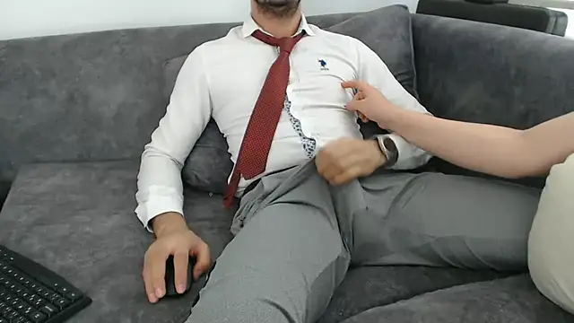 Snapshot of Naughtb0y chatting on June 8, 2026, 11:44 am Naughtb0y online show from June 8, 2026, 11:44 am