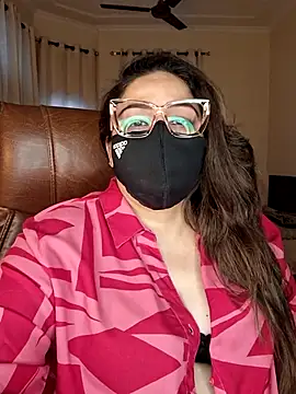 SEXY-Sardarni online show from April 7, 2026, 8:05 am