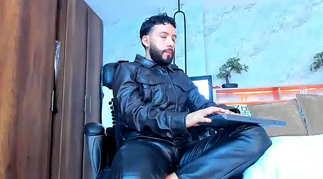 Snapshot of bruno_woods chatting on March 12, 2025, 6:53 pm bruno woods online show from March 12, 2025, 6:53 pm