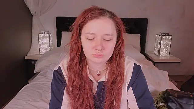 carolina elf online show from October 23, 2025, 12:37 pm