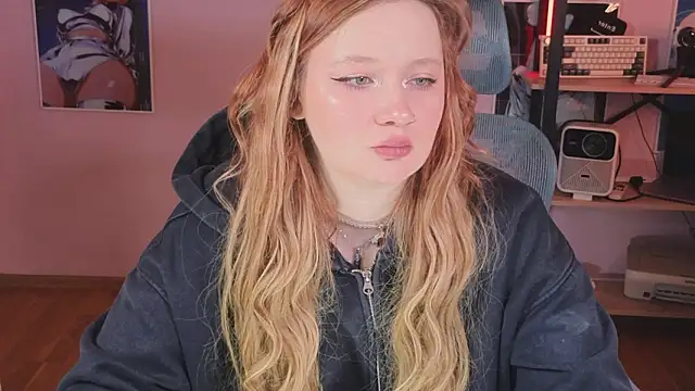 Snapshot of carolina_elf chatting on February 22, 2026, 5:10 am carolina elf online show from February 22, 2026, 5:10 am