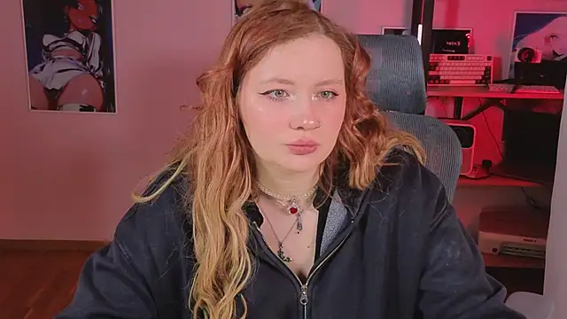 Snapshot of carolina_elf chatting on February 13, 2026, 5:07 am carolina elf online show from February 13, 2026, 5:07 am