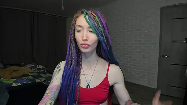 Snapshot of Roxy_Silver chatting on February 11, 2025, 11:54 pm Roxy Silver online show from February 11, 2025, 11:54 pm