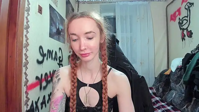 Snapshot of Roxy_Silver chatting on February 26, 2025, 6:59 pm Roxy Silver online show from February 26, 2025, 6:59 pm