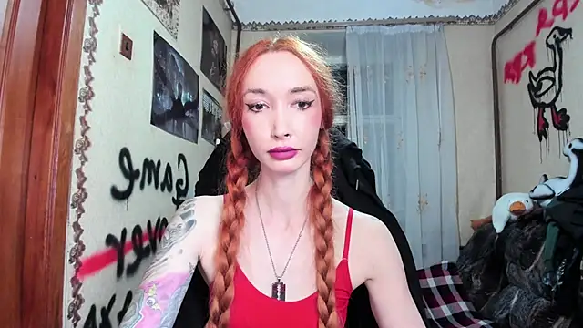 Snapshot of Roxy_Silver chatting on September 8, 2025, 9:03 pm Roxy Silver online show from September 8, 2025, 9:03 pm
