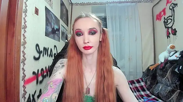 Snapshot of Roxy_Silver chatting on February 21, 2025, 1:00 am Roxy Silver online show from February 21, 2025, 1:00 am