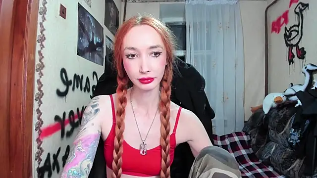 Snapshot of Roxy_Silver chatting on September 16, 2025, 8:54 pm Roxy Silver online show from September 16, 2025, 8:54 pm
