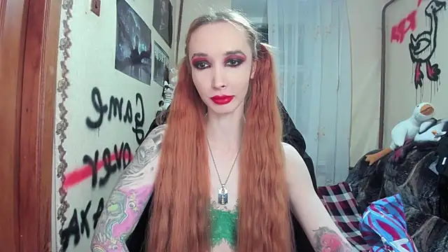 Snapshot of Roxy_Silver chatting on February 20, 2025, 9:53 pm Roxy Silver online show from February 20, 2025, 9:53 pm