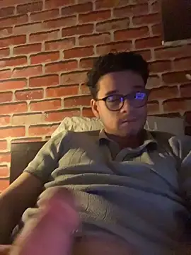 Snapshot of LTJ2021 chatting on November 12, 2025, 4:49 am LTJ2021 online show from November 12, 2025, 4:49 am