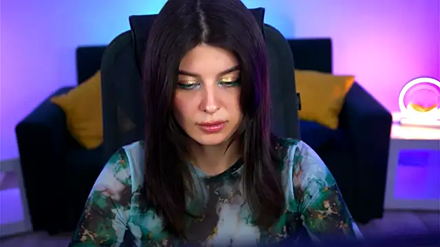 Snapshot of NicoleMun chatting on March 4, 2025, 5:56 pm NicoleMun online show from March 4, 2025, 5:56 pm