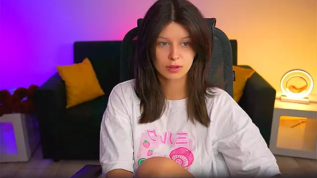 Snapshot of NicoleMun chatting on February 9, 2025, 5:08 am NicoleMun online show from February 9, 2025, 5:08 am