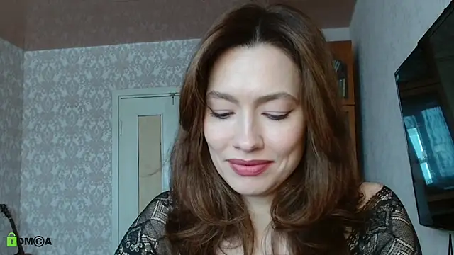 alicia spicy online show from March 11, 2026, 4:28 am