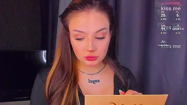 little m0use online show from March 22, 2025, 1:41 pm