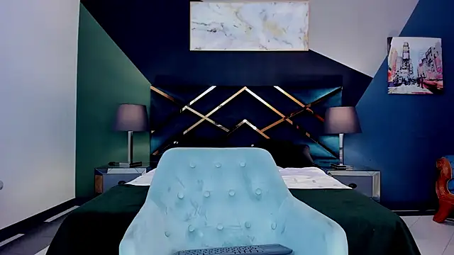 Snapshot of xenia_golden chatting on December 18, 2025, 4:55 pm xenia golden online show from December 18, 2025, 4:55 pm