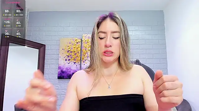  AlejaCruz  online show from March 3, 2026, 5:53 pm