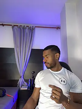 Snapshot of Ganiimedes chatting on October 6, 2025, 7:14 pm Ganiimedes online show from October 6, 2025, 7:14 pm