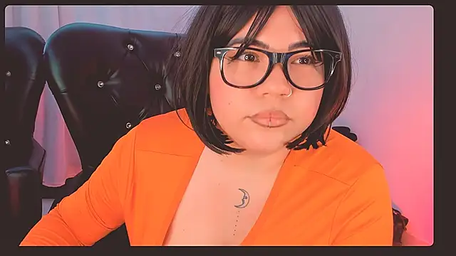 Snapshot of Samanta_cutee chatting on March 21, 2025, 3:24 pm Samanta cutee online show from March 21, 2025, 3:24 pm