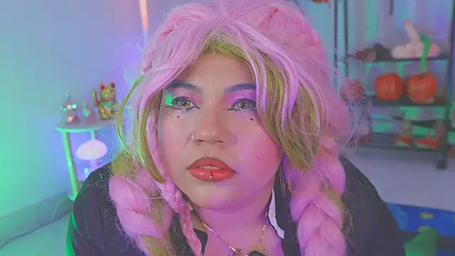 Snapshot of Samanta_cutee chatting on September 20, 2025, 2:00 pm Samanta cutee online show from September 20, 2025, 2:00 pm