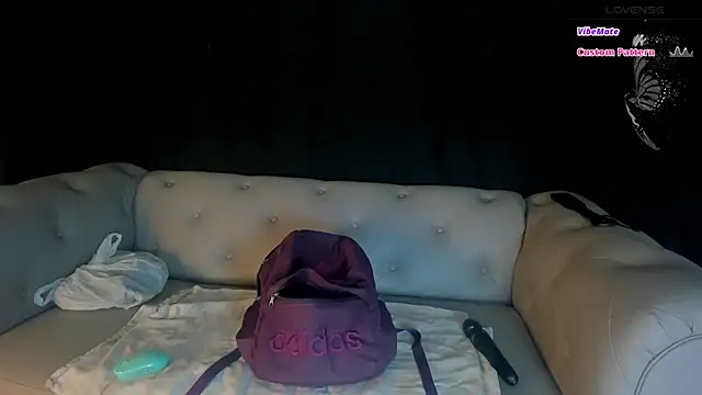 Snapshot of Charlotte__Brown_ chatting on September 12, 2025, 1:00 pm Charlotte Brown online show from September 12, 2025, 1:00 pm