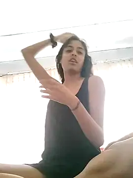 cleopatra-phaedra online show from January 8, 2025, 7:34 am