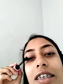 cleopatra-phaedra online show from November 15, 2025, 9:24 am