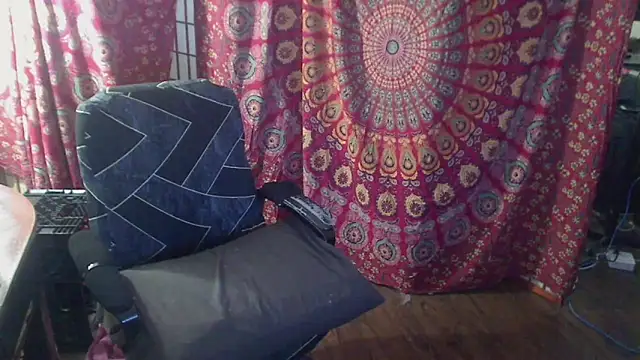 Ireallysquirt online show from January 7, 2026, 12:15 am