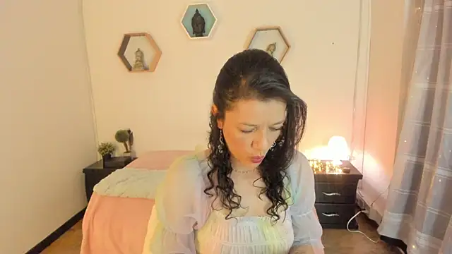 Snapshot of Paloma_victory chatting on November 25, 2025, 8:31 pm Paloma victory online show from November 25, 2025, 8:31 pm