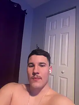 Snapshot of Shaded24 chatting on December 1, 2025, 2:45 am Shaded24 online show from December 1, 2025, 2:45 am