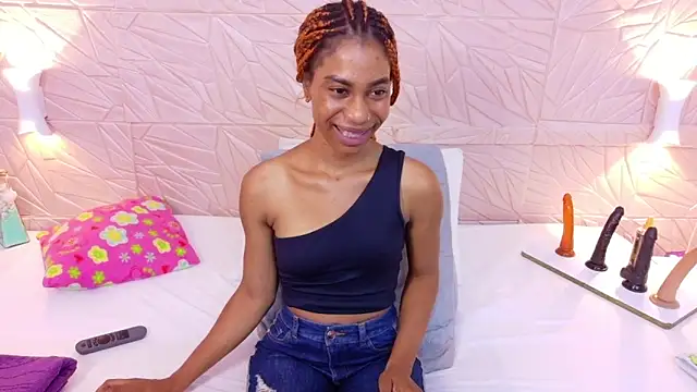 Snapshot of Amarantha_love69 chatting on November 6, 2025, 2:10 pm Amarantha love69 online show from November 6, 2025, 2:10 pm