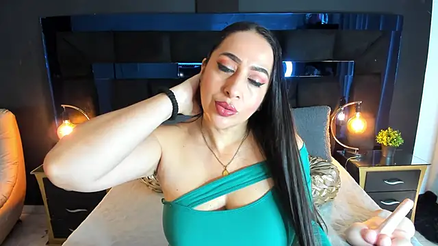 Snapshot of MayraVegas chatting on March 13, 2025, 1:50 pm MayraVegas online show from March 13, 2025, 1:50 pm