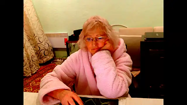 Snapshot of Natali7634 chatting on December 22, 2025, 11:49 pm Natali7634 online show from December 22, 2025, 11:49 pm