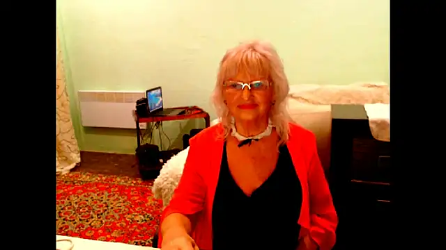 Natali7634 online show from October 1, 2025, 6:12 pm