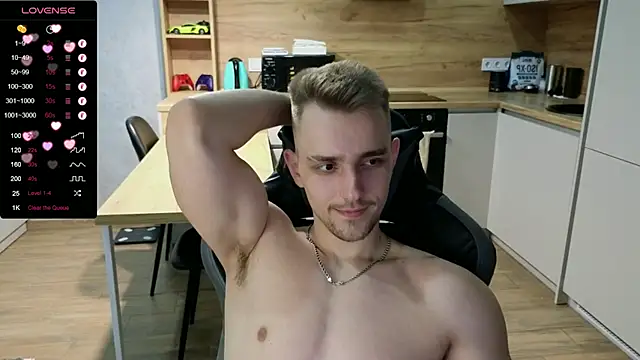 Snapshot of Larstar01 chatting on February 6, 2025, 7:29 pm Larstar01 online show from February 6, 2025, 7:29 pm