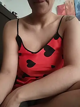 Snapshot of tiffani__love chatting on August 2, 2026, 4:48 pm tiffani love online show from August 2, 2026, 4:48 pm