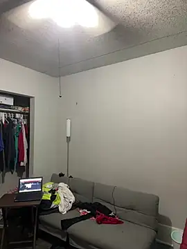 Snapshot of bigdick5157 chatting on January 15, 2026, 5:33 am bigdick5157 online show from January 15, 2026, 5:33 am