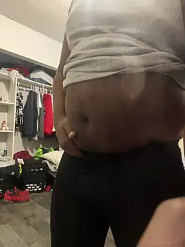 Snapshot of bigdick5157 chatting on February 4, 2026, 6:58 pm bigdick5157 online show from February 4, 2026, 6:58 pm