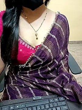 Snapshot of Nithya_05 chatting on November 12, 2025, 4:22 pm Nithya 05 online show from November 12, 2025, 4:22 pm