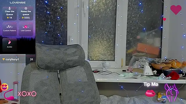  Nika Kik online show from September 17, 2025, 8:33 pm