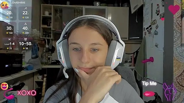  Nika Kik online show from September 23, 2025, 2:57 pm