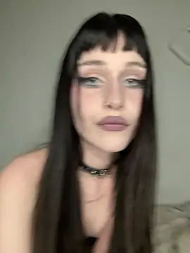 CherryCrystall online show from July 11, 2026, 5:13 pm