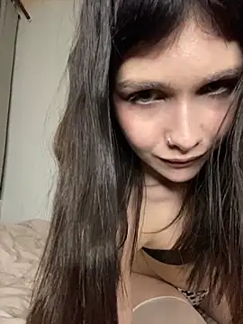 Snapshot of CherryCrystall chatting on November 23, 2025, 6:40 pm CherryCrystall online show from November 23, 2025, 6:40 pm