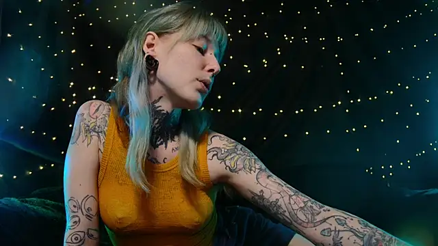 Littlespacemouse online show from January 11, 2026, 3:08 pm