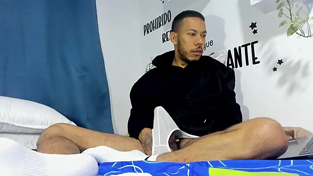 Aronxxs online show from October 20, 2025, 11:11 am