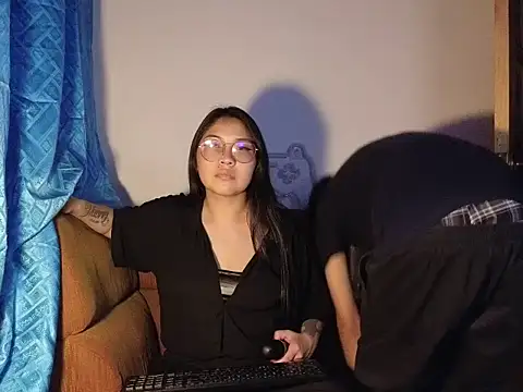 Caroll Luna online show from December 3, 2024, 4:31 am
