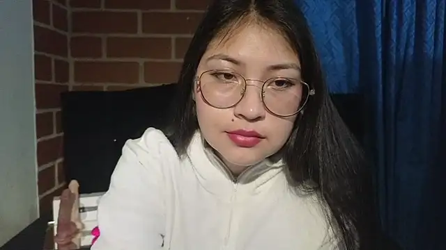 Caroll Luna online show from March 22, 2025, 11:53 pm