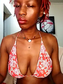 Ayrella02 online show from November 11, 2025, 11:20 pm