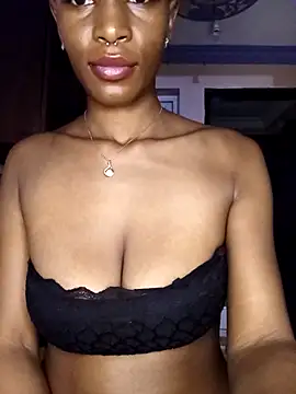 Ayrella02 online show from February 26, 2026, 5:02 pm