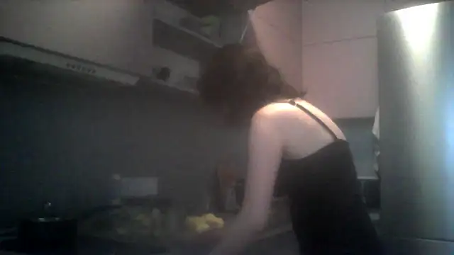 Snapshot of SunElizabeth chatting on April 26, 2026, 2:25 pm SunElizabeth online show from April 26, 2026, 2:25 pm