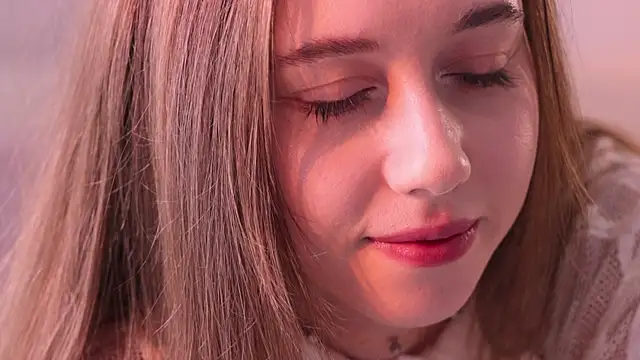  Pretty Doll  online show from June 3, 2026, 10:16 am